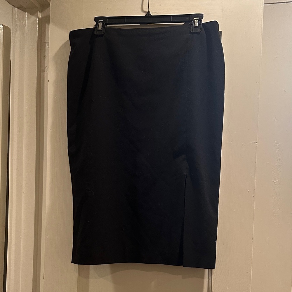 Elegant Black Women's Skirt